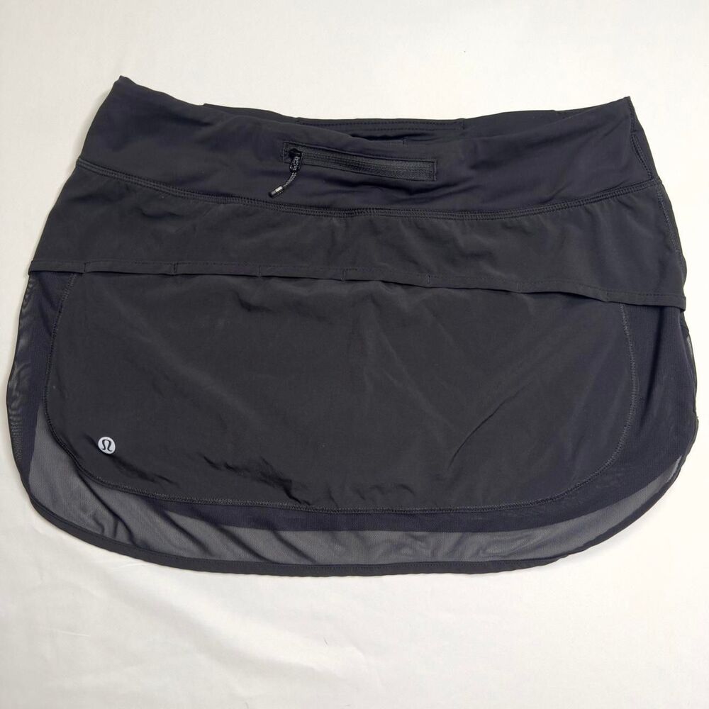 Lululemon Women's Black Skirt